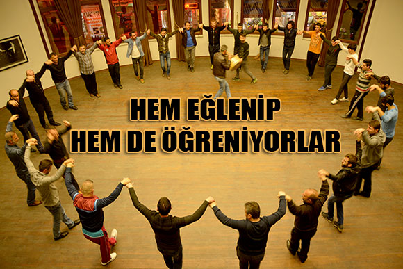 Hem Eğlenip Hem de Öğreniyorlar