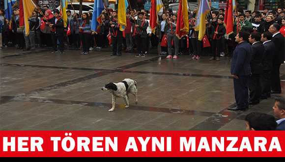 Her Tören Aynı Manzara
