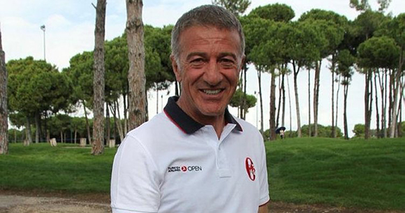 AĞAOĞLU TRABZONSPOR’A BAŞKAN ADAYI OLDU