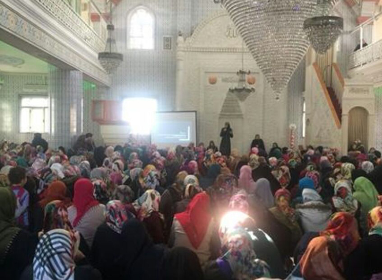 ULU CAMİDE KADINLAR GÜNÜ KONFERANSI