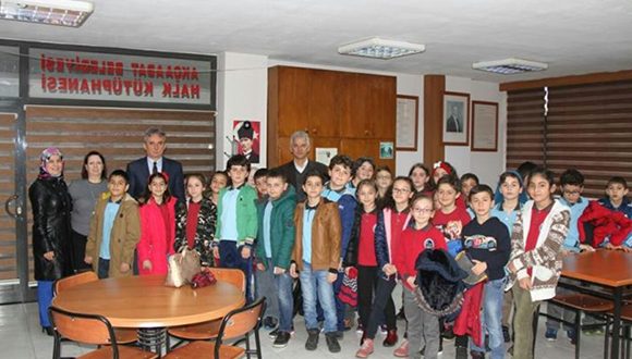 ZİYARETÇİLERE KİTAP HEDİYESİ