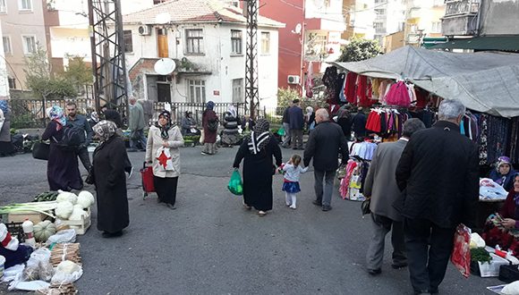 AkÇAABAT SALI PAZARI’NDA BUGÜN