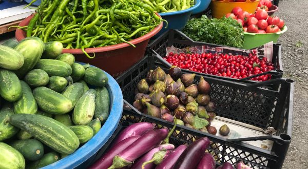 AKÇAABAT SALI PAZARINDA BUGÜN