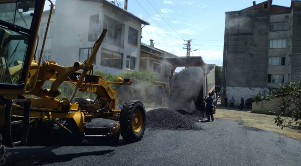 ASFALTLAMA ÇALIŞMALARI DEVAM EDİYOR