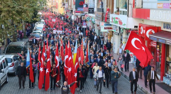 AKÇAABAT’TA CUMHURİYET COŞKUYLA KUTLANDI