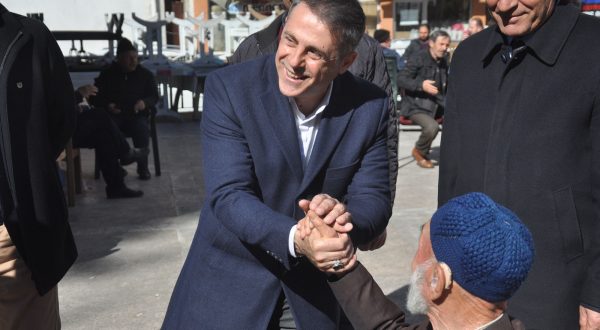 AKBULUT “PARTİCİLİK DEĞİL, BELEDİYECİLİK”