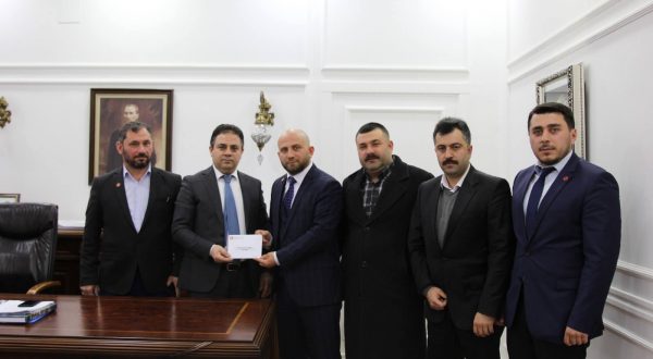 YENİDEN REFAH PARTİSİ İLÇE TEŞKİLATI KAYMAKAM ŞENEL’İ ZİYARET ETTİ