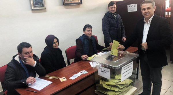 OSMAN AKBULUT OYUNU KULLANDI