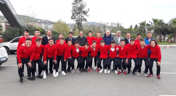 AKÇAABAT SEBATSPOR’U ORDU’YA YOLCULADILAR