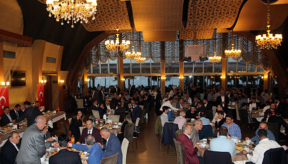 ESNAF KEFALET KOOPERATİFİNDEN İFTAR YEMEĞİ