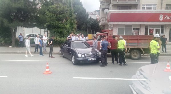 SÖĞÜTLÜ’DE KAZA 1 YARALI